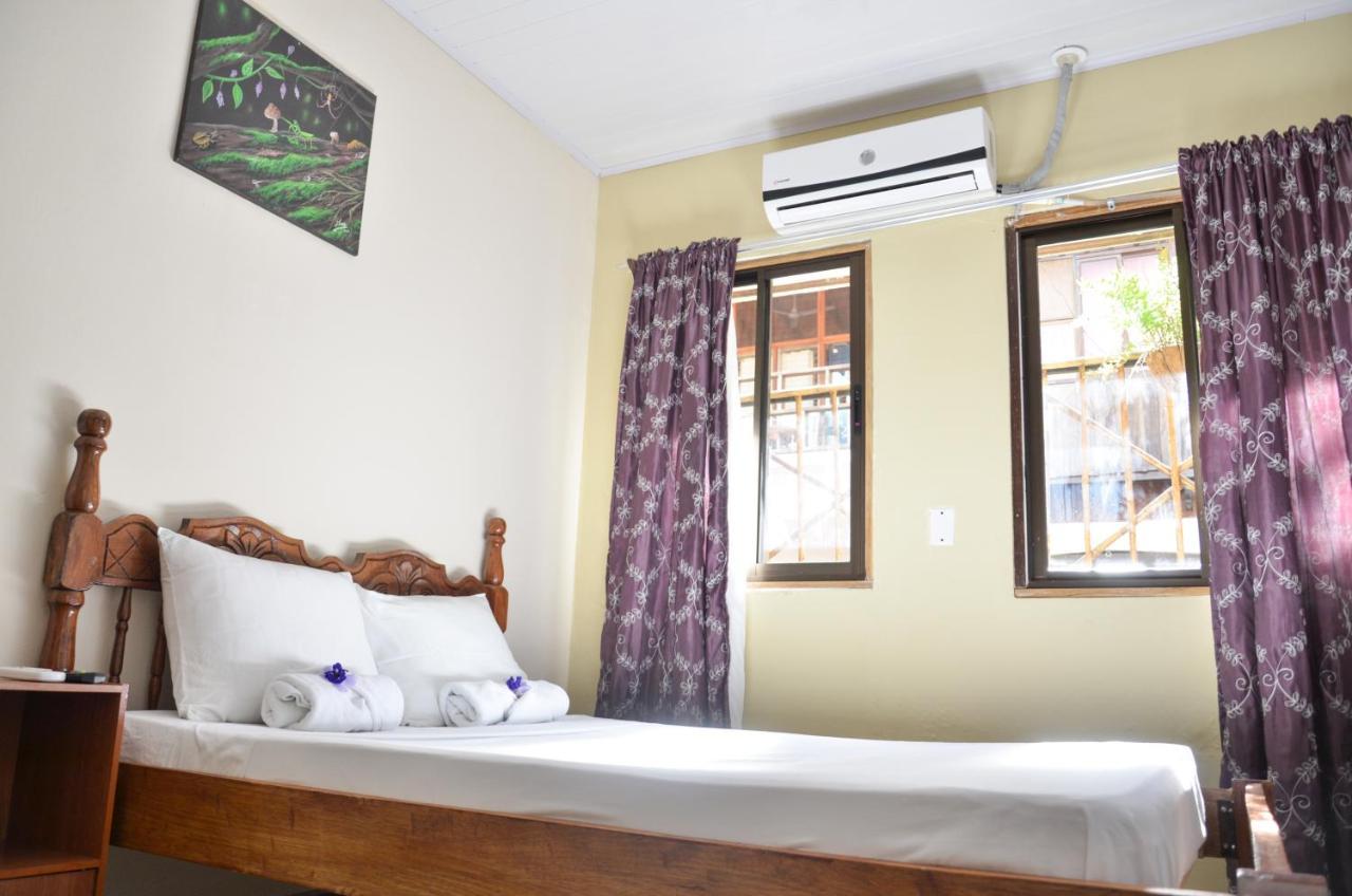 Cabinas Coco Alegre ภายนอก รูปภาพ